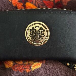 Black and Gold Designer Women's Clutch